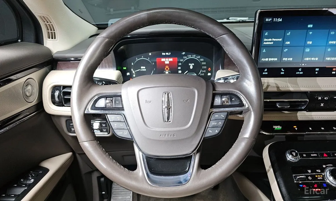 Фото 13 - Lincoln Nautilus