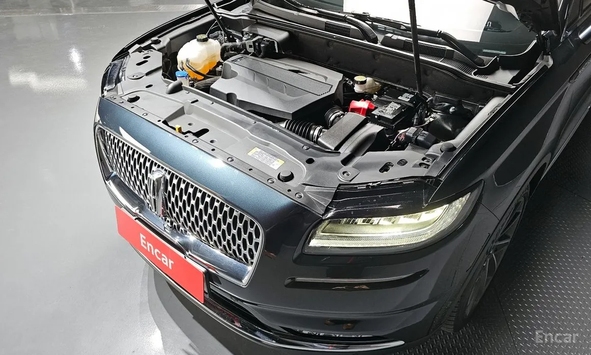 Фото 6 - Lincoln Nautilus