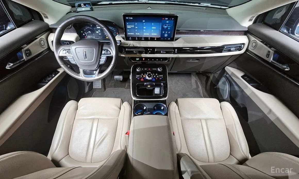 Фото 7 - Lincoln Nautilus