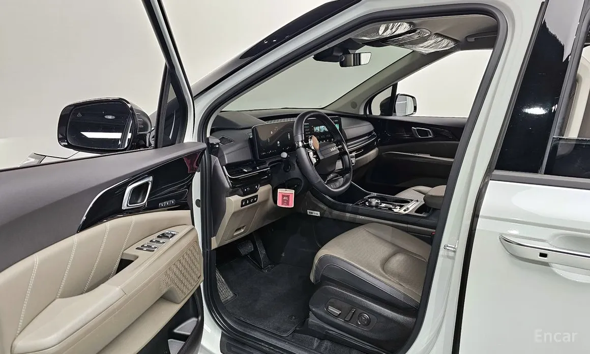 Фото 10 - Kia Carnival