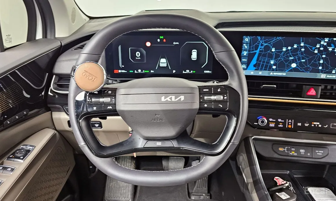 Фото 13 - Kia Carnival