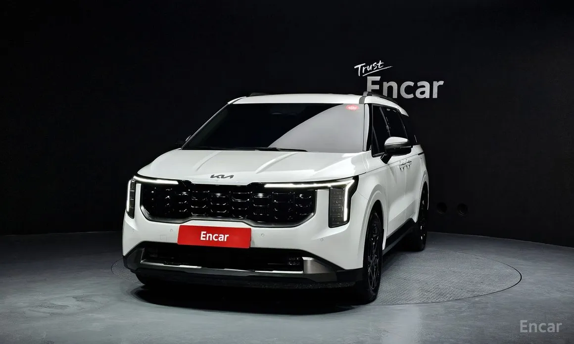 Фото 3 - Kia Carnival