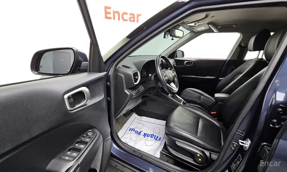 Фото 10 - Hyundai Venue