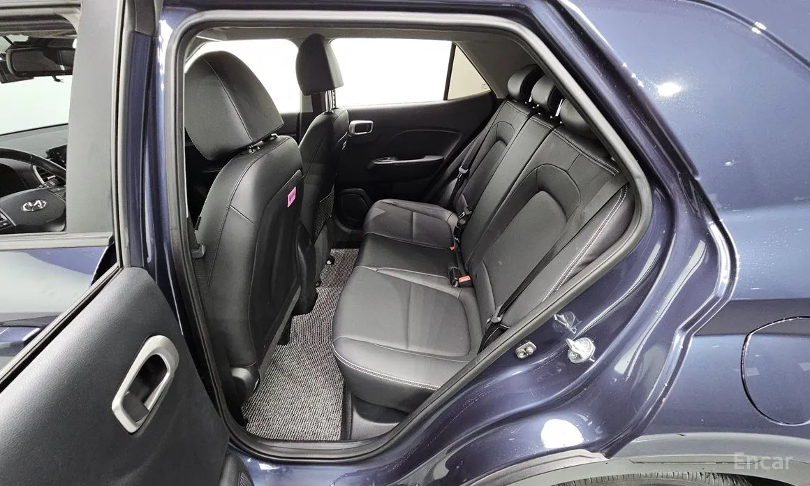 Фото 11 - Hyundai Venue