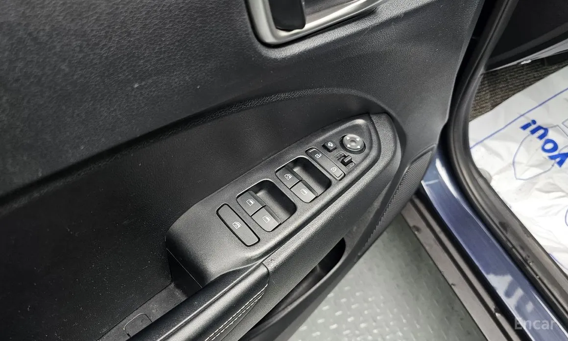 Фото 13 - Hyundai Venue