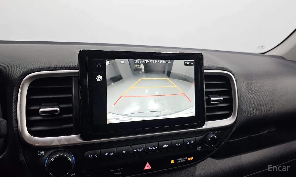 Фото 18 - Hyundai Venue