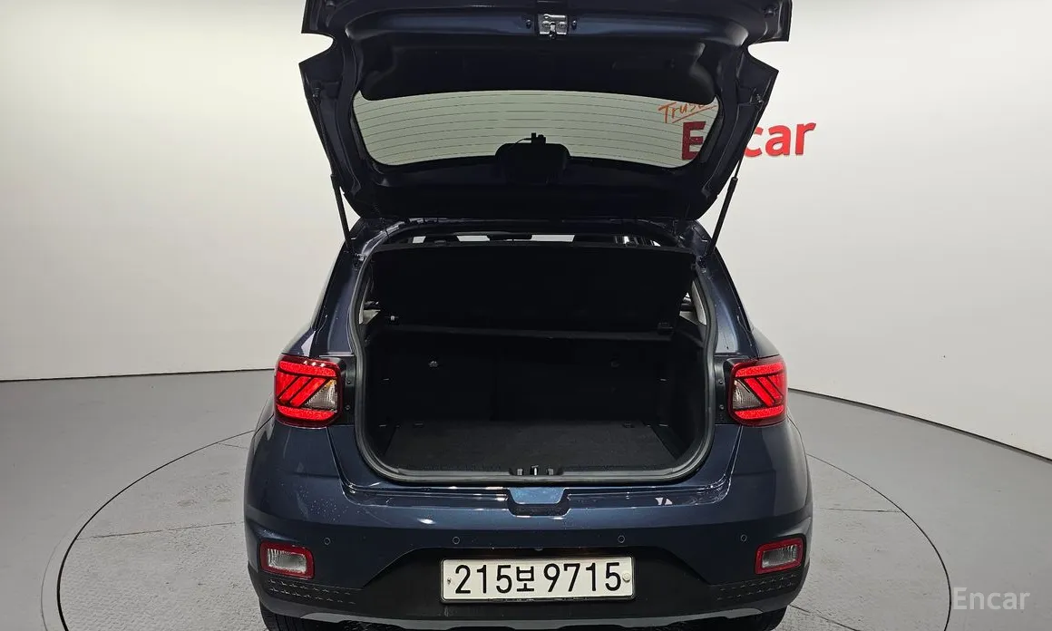 Фото 20 - Hyundai Venue