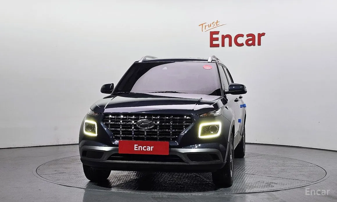 Фото 3 - Hyundai Venue