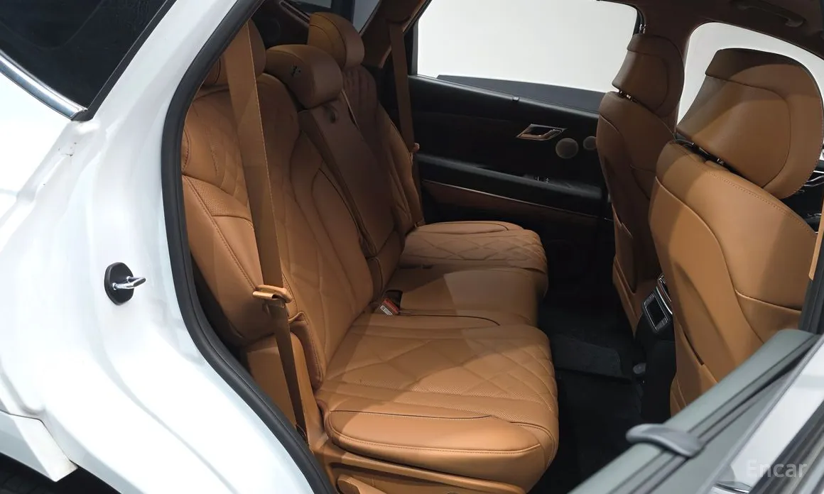 Фото 12 - Genesis GV80