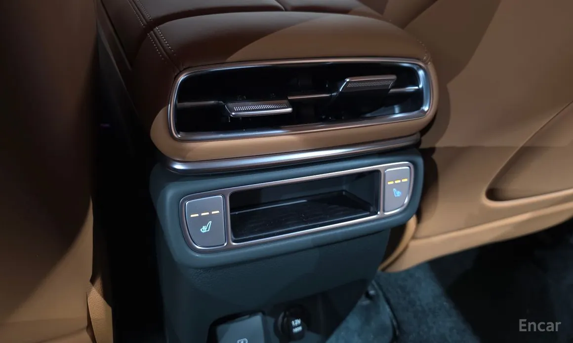 Фото 19 - Genesis GV80