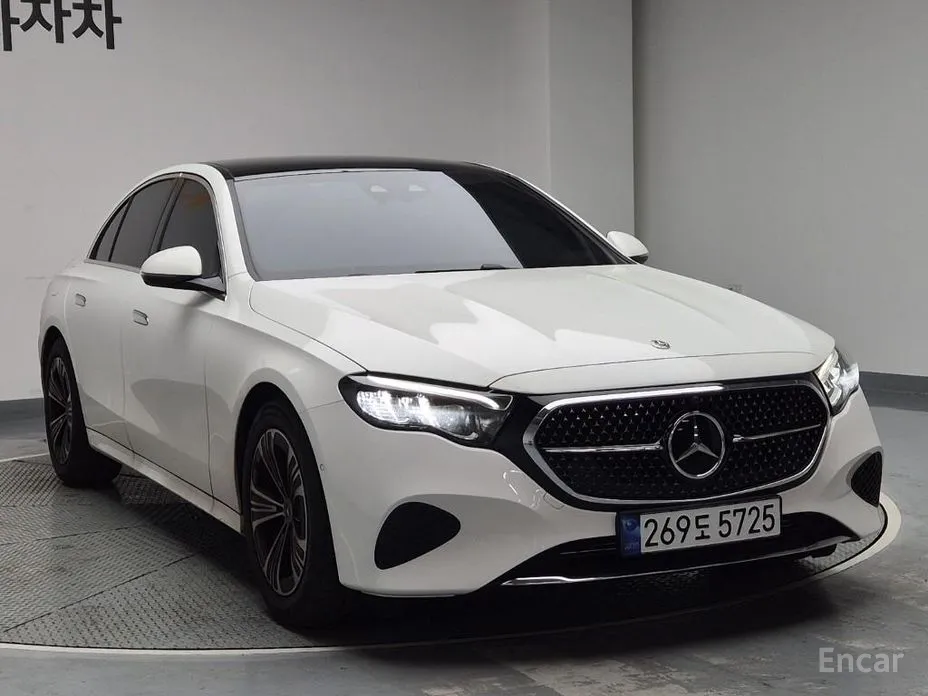 Фото 3 - Mercedes-Benz E-Class