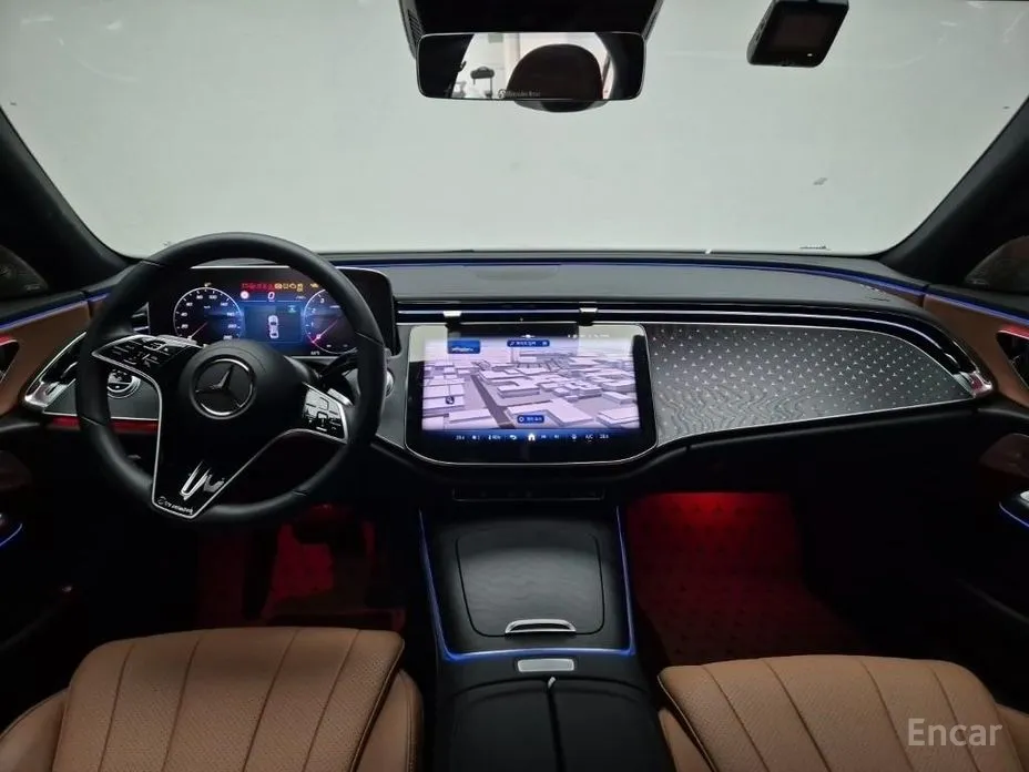 Фото 7 - Mercedes-Benz E-Class