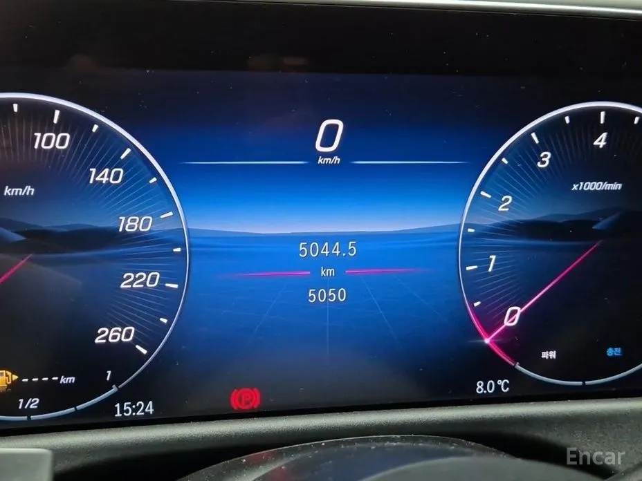 Фото 8 - Mercedes-Benz E-Class