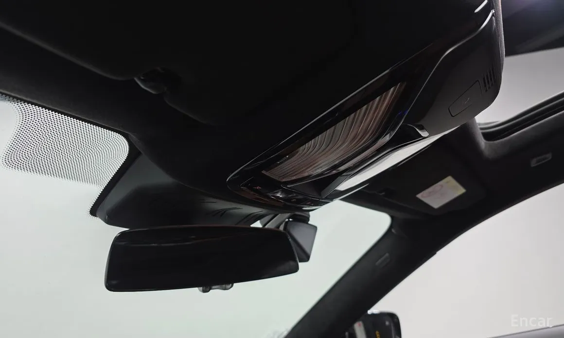 Фото 19 - BMW 8 Series