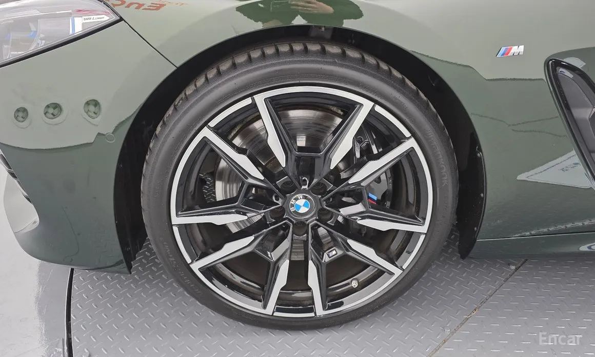 Фото 5 - BMW 8 Series