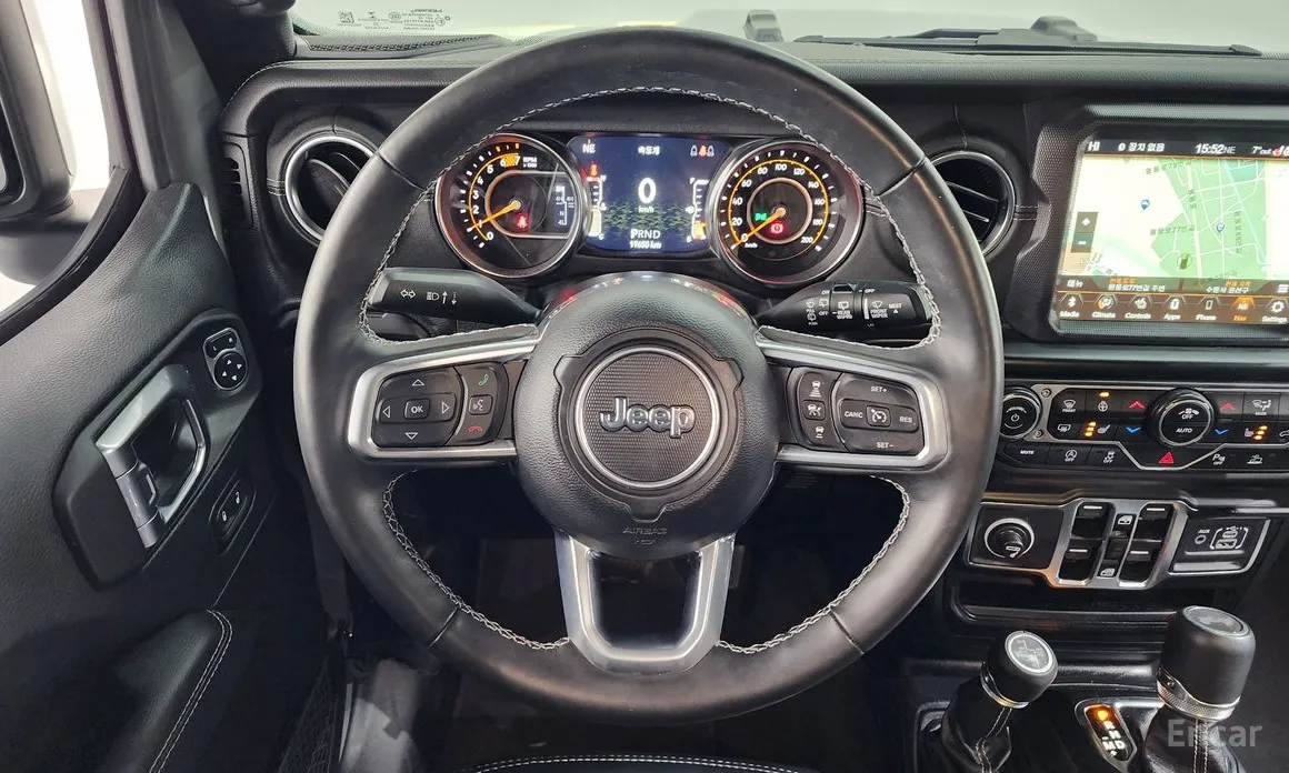 Фото 13 - Jeep Wrangler