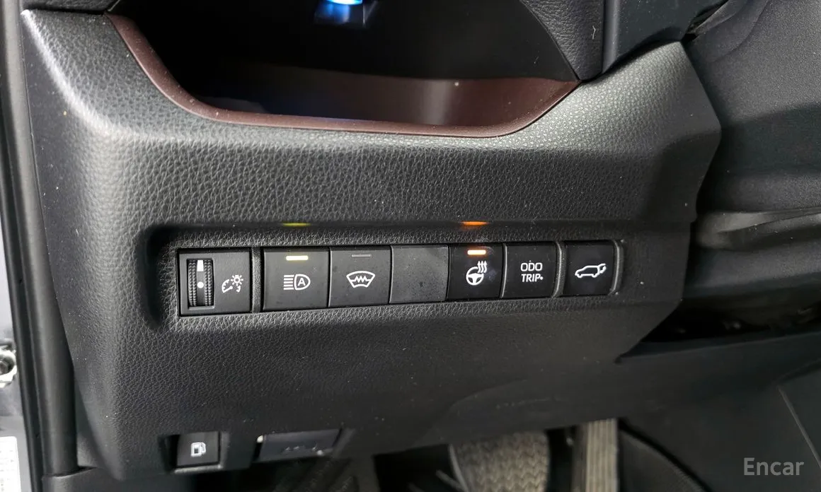 Фото 17 - Toyota RAV4