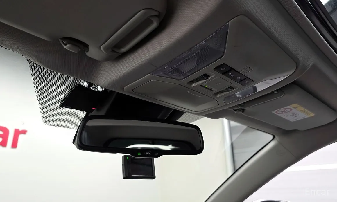 Фото 18 - Toyota RAV4