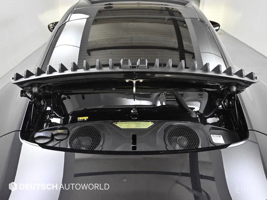 Фото 18 - Porsche 911