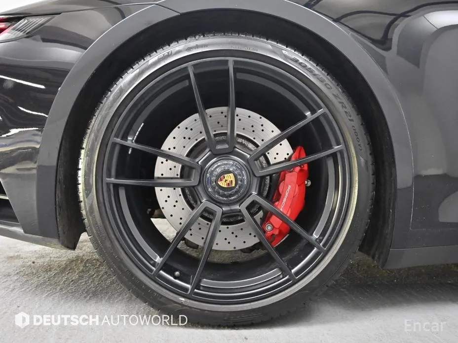 Фото 19 - Porsche 911