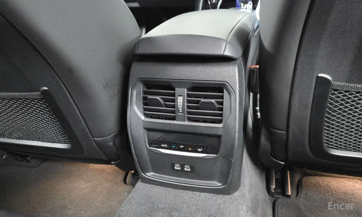 Photo 19 - BMW 3 Series