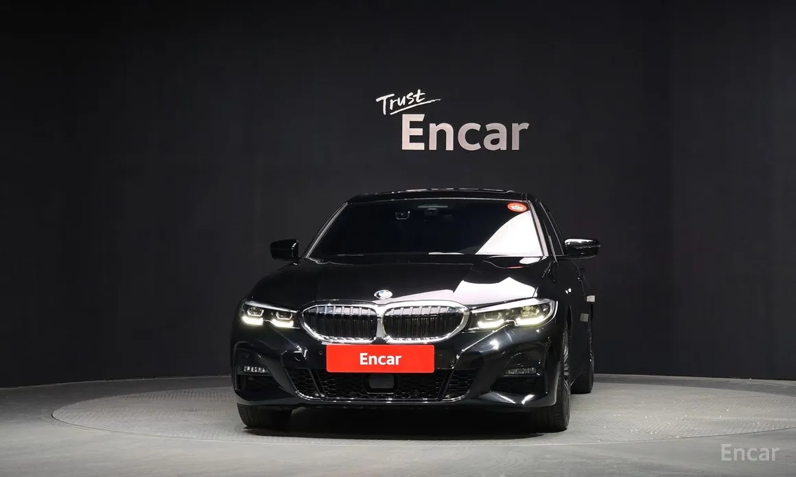 Photo 3 - BMW 3 Series