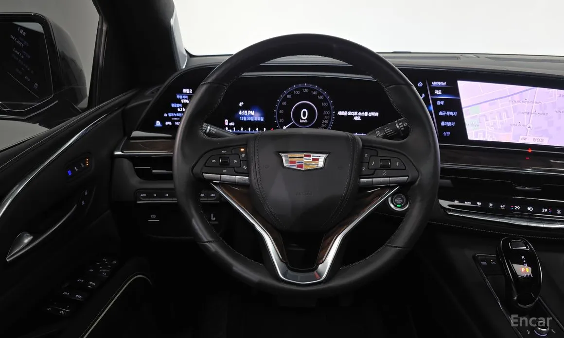 Фото 14 - Cadillac Escalade