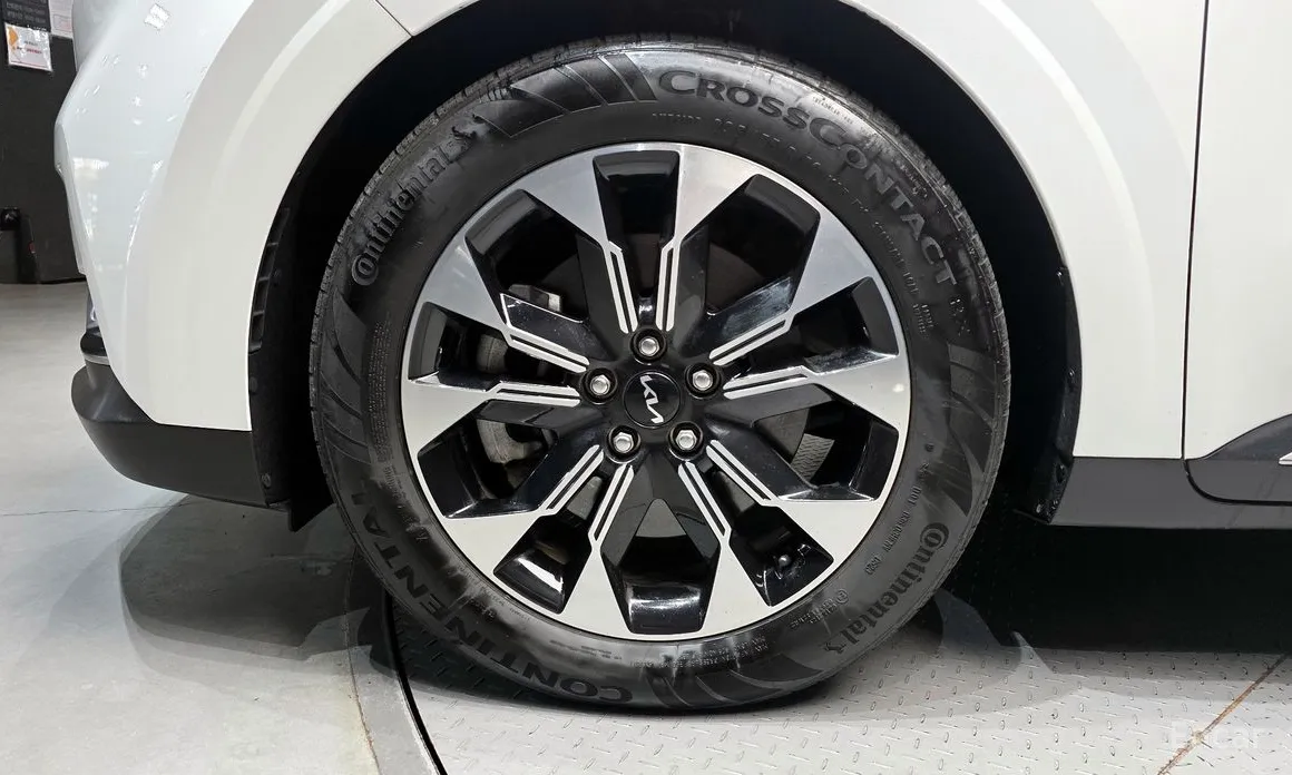 Фото 5 - Kia Carnival