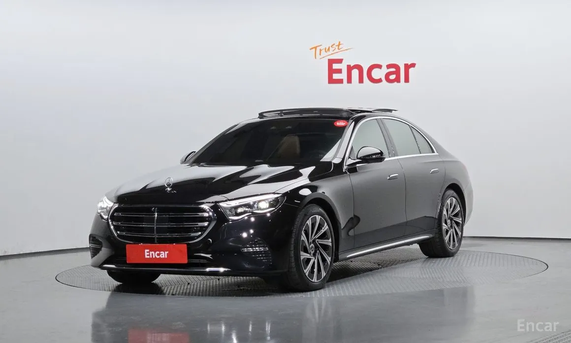 Фото 1 - Mercedes-Benz E-Class