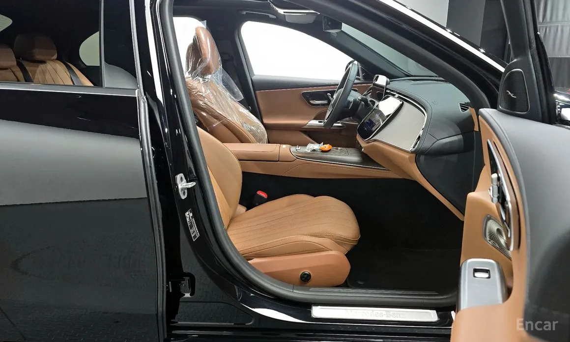 Фото 11 - Mercedes-Benz E-Class