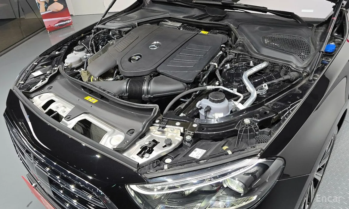 Фото 6 - Mercedes-Benz E-Class