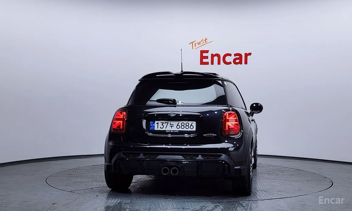 Фото 4 - Mini Cooper