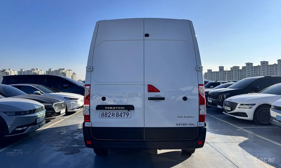 Фото 4 - Renault Master