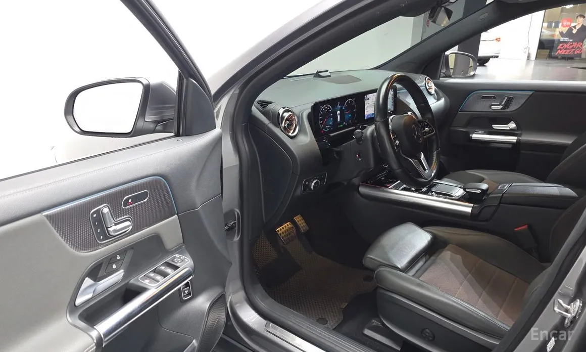 Фото 11 - Mercedes-Benz EQA