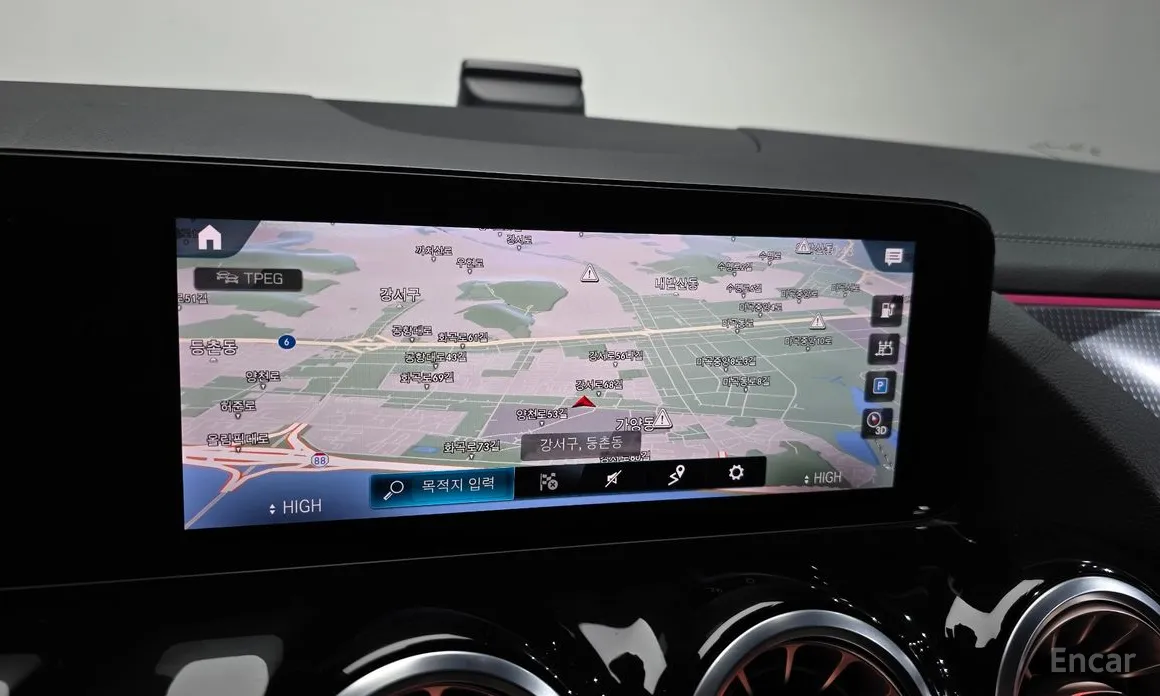 Фото 15 - Mercedes-Benz EQA