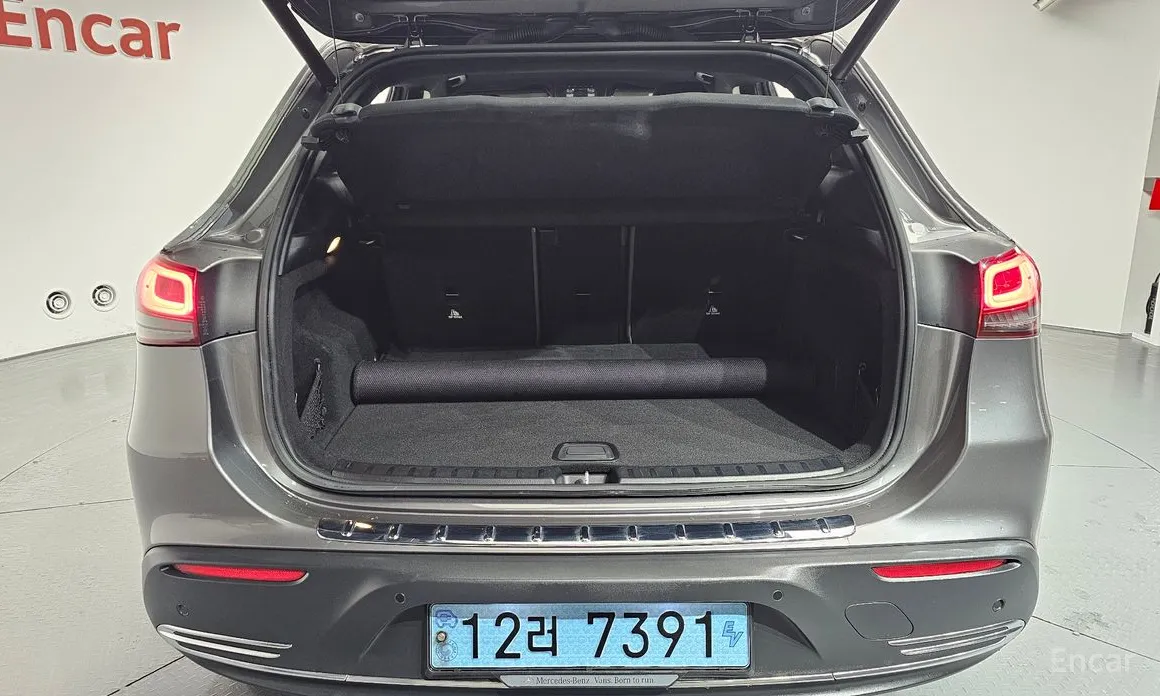 Фото 20 - Mercedes-Benz EQA