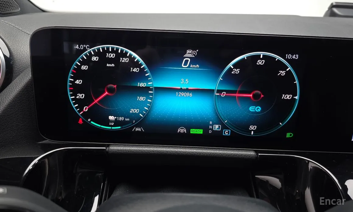 Фото 8 - Mercedes-Benz EQA