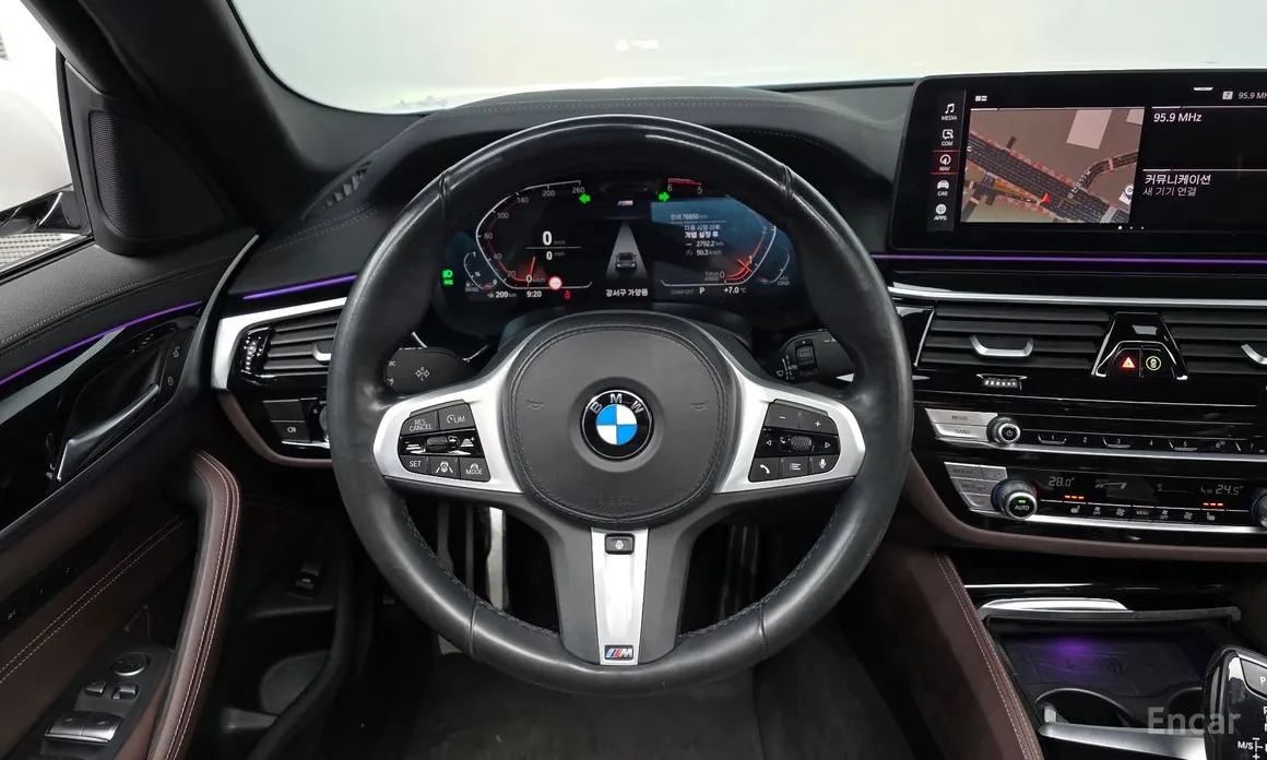 Фото 13 - BMW 5 Series