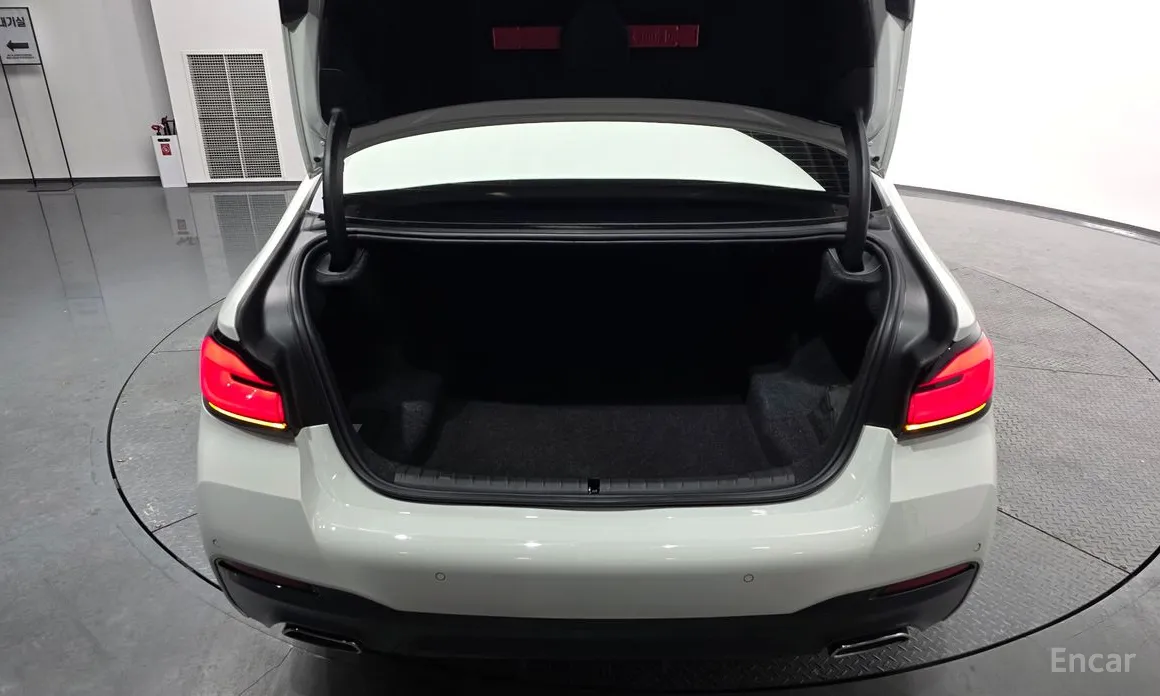 Фото 20 - BMW 5 Series