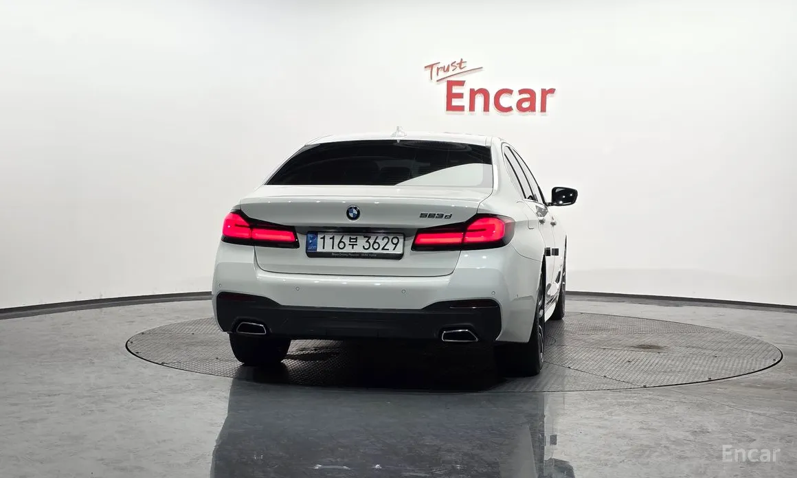 Фото 4 - BMW 5 Series