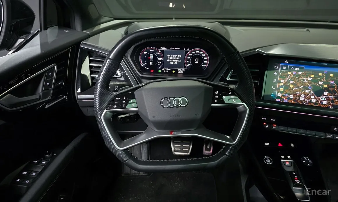 Фото 13 - Audi Q4 e-tron