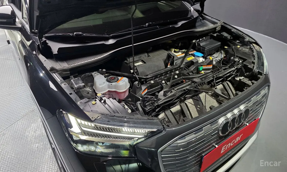 Фото 6 - Audi Q4 e-tron