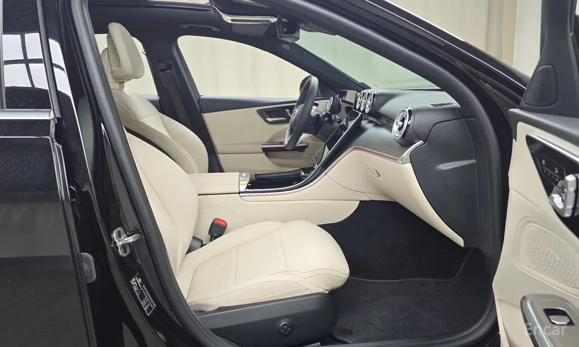 Фото 10 - Mercedes-Benz C-Class