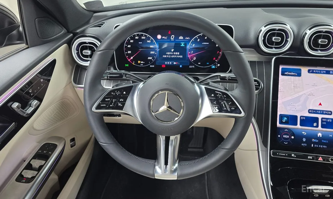 Фото 12 - Mercedes-Benz C-Class