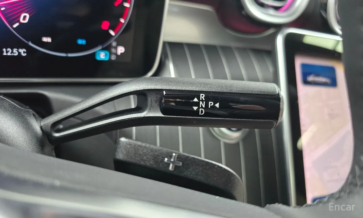 Фото 9 - Mercedes-Benz C-Class