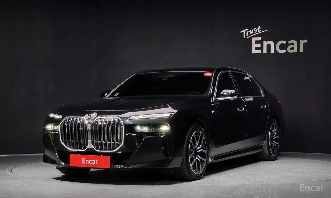 Фото 1 - BMW 7 Series