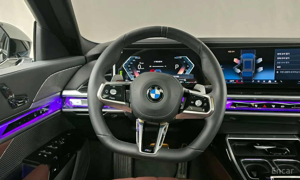 Фото 13 - BMW 7 Series