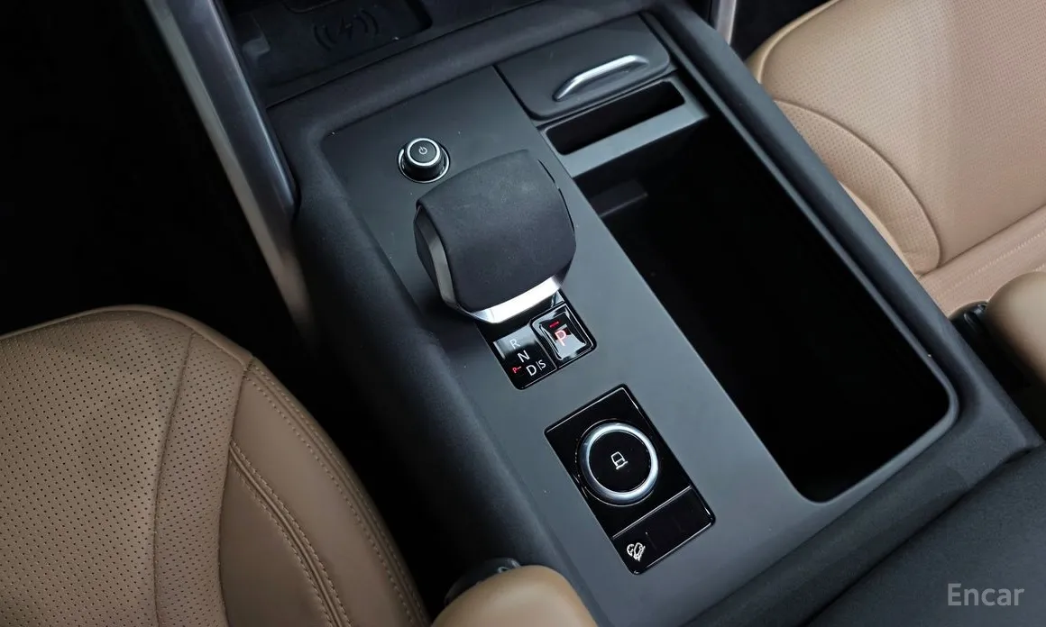 Фото 9 - Land Rover Discovery