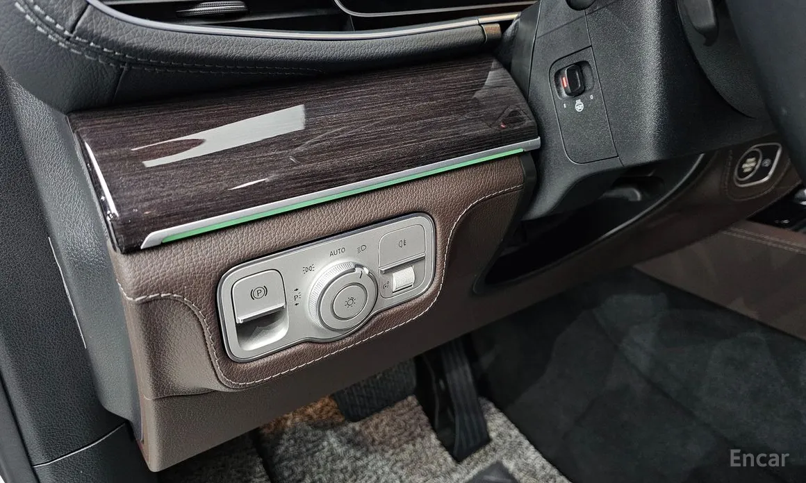 Фото 12 - Mercedes-Benz GLE-Class