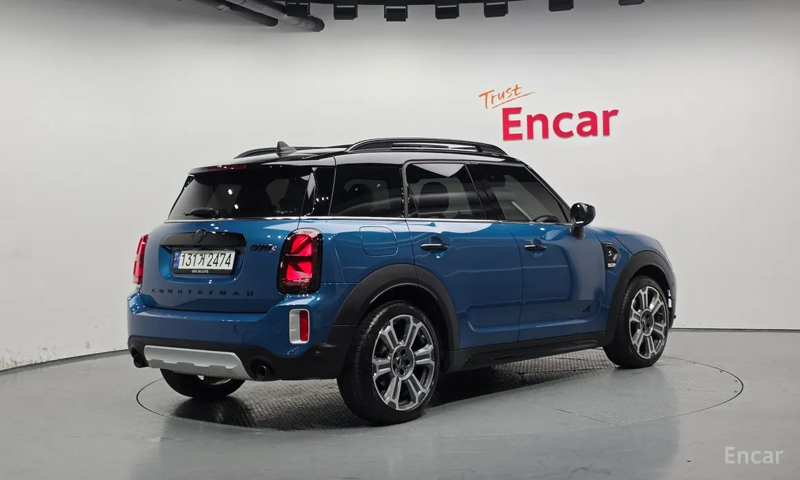 Фото 2 - Mini Countryman